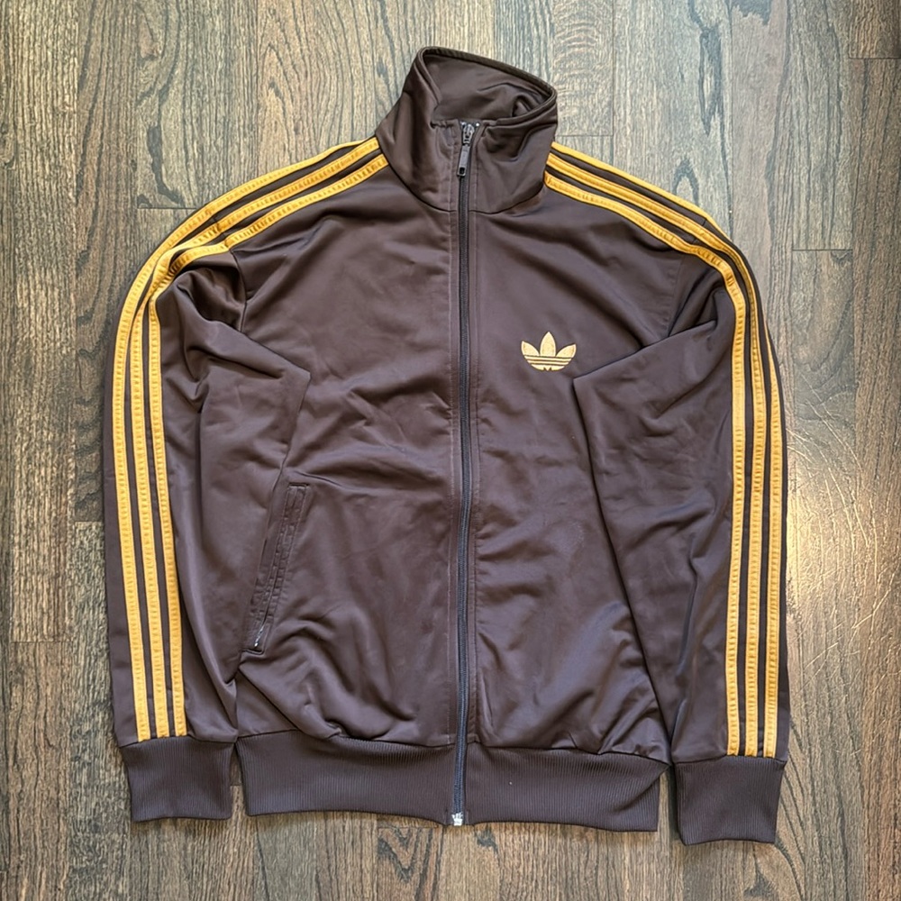 Adidas Men’s Track Jacket Brown with gold stripes size small